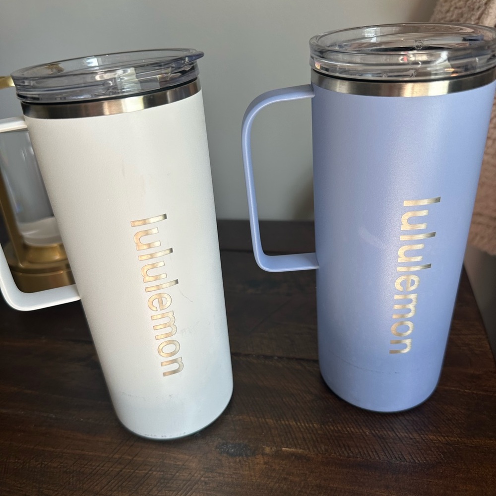 Lululemon White and Blue Travel Mugs